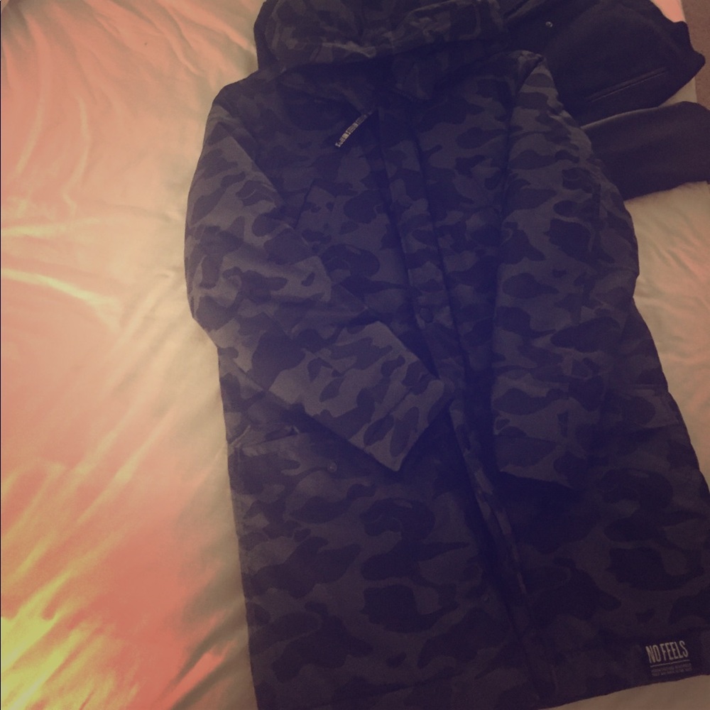 💙💙👏🏻DiVIDEG&HM TRD MRK Super cool! Coat!!
